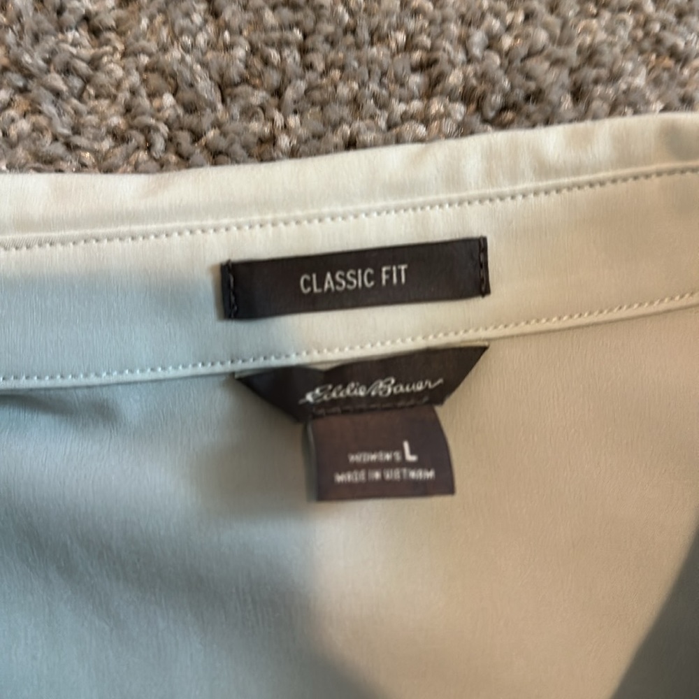 Button down shirt - Picture 2 of 4